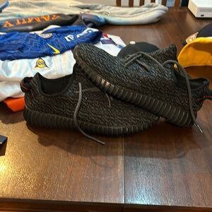 Yeezy pirate black 2016